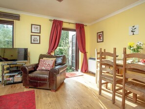 Living room/dining room | Ted ’n’ Betty’s, Buckfastleigh