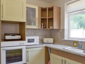 Fully-appointed fitted kitchen | Jasper, Broadstone, near Bournemouth