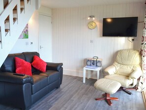Lovely spacious living room | Bay View, Kingsdown, near Deal