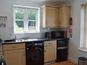 Well equipped kitchen area | Tidal Retreat, Whitby