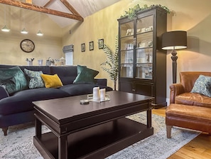 Lounge area | Sykelands Cottage - Sykelands Grange Cottages, Dalton