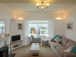 Spacious living room | Seaview, Gorran Haven