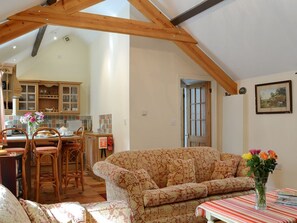 Well presented open plan living space | Pant Y Mel, Llanbedrgoch, near Benllech