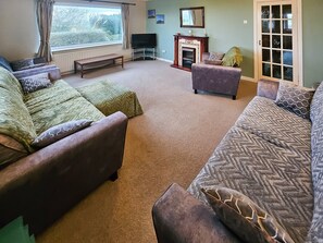 Welcoming living room | Hen Ysgol, Llanfaethlu, Anglesey