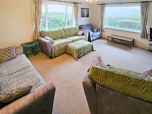 Spacious living room | Hen Ysgol, Llanfaethlu, Anglesey