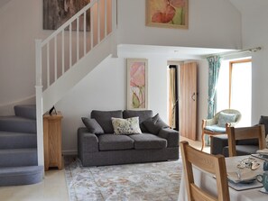 Open plan living/dining space | Bramble Cottage Mountain Retreat, Llanddeusant, near Llangadog