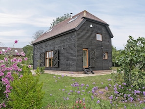 Exterior | Chilsham Barn, Herstmonceux, nr. Hailsham