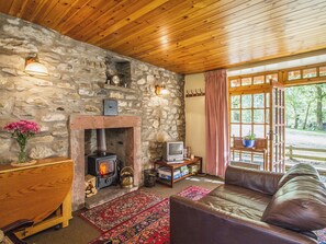 Open plan living/dining room/kitchen | The Old Laundry, Glenprosen, by Kirriemuir