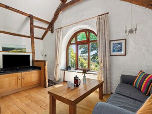 Living area | Ysgubor Isaf - Fron Isaf Cottages, Llanglydwen, near Narberth
