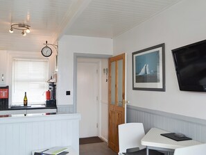 Convenient open-plan living space | Misty Isles Cottage - Misty Isles Cottages, Ellenabeich, Seil Island