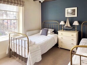 Twin bedroom | Seacrest, Whitby