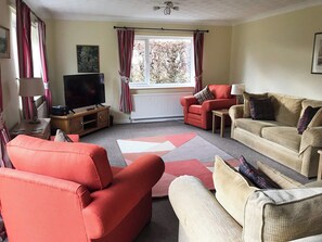 Living room | Kestrel - Caves Farm Barns, Near Ely