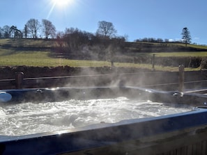 Bain à remous extérieur