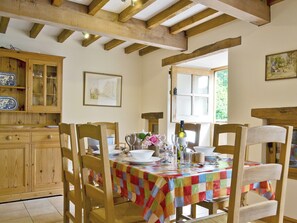 Kitchen/diner | Ty-Rhyd, Pedairffordd
