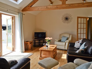 Open plan living/dining room/kitchen | Llanlliwe Cottage, Henllan Amgoed, nr. Narberth