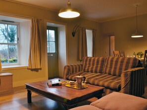 Open plan living/dining room/kitchen | The Cottage, Bankfoot, nr. Dunkeld