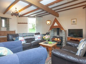Living area | The Roundhouse - Higher Tresmorn Cottages, Tresmorn, Bude