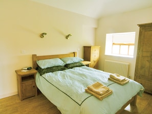 Moriah double bedroom | Moriah, Y Felinheli, nr. Bangor