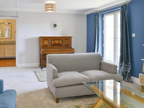Stylish living room | Powderhall Brae, Edinburgh