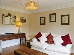 Living room | Straitinnan - Aswanley Estate, Glen Deveron, by Huntly