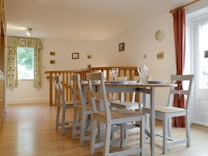 Light and airy dining space | Leyfield Coach House, Kirkby Lonsdale