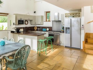 Well equipped kitchen | Campden Barn, Chipping Campden