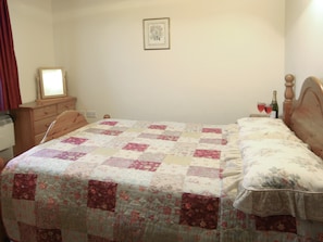 Double bedroom | Brook View, Nr. Llandrindod Wells