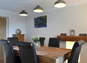 Welcoming dining area | Bwthyn Tyddyn Sachau, Y Ff&ocirc;r, near Pwllheli