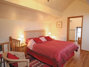 Double bedroom | Wisteria Cottage, Bonsall, nr. Matlock