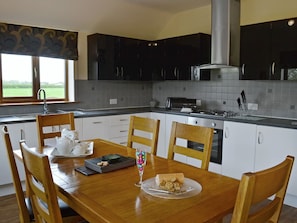 Spacious kitchen/dining area | Mill Stone Cottage - Mill Farm Cottages, Near Chapel St Leonards