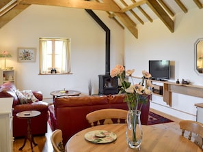 Well presented open plan living space | Sparrows, Morvah, near Zennor