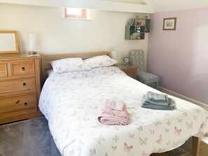 Double bedroom | Horseshoe - Seaview, Saltfleetby, near Louth