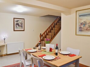 Dining room | The Gregorton Coach House, Blairgowrie