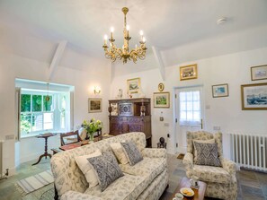 Living room | Ty Het, Llanfairpwllgwyngyll, Anglesey