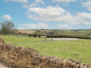 Surrounding area | Dusty&rsquo;s Stable - Home Farm, Ebrington, near Chipping Campden