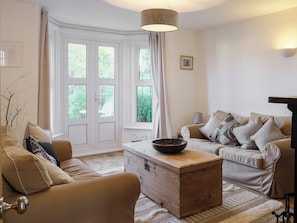 Living room | Loreto, Middleton, Freshwater