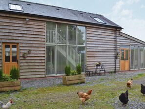 Tastefully renovated, detached barn conversion | Caely Barn, near Llandrindod Wells