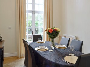 Ideal dining room | Yr Hen Fanc, Trawsfynydd, near Blaenau Ffestiniog