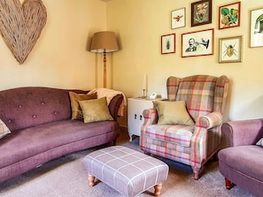 Exquisite soft furnishings and furniture in living room | Penny Cottage, Bonsall, near Matlock