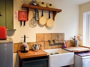 Kitchen | Augustus Cottage, Llangadog, near Llandeilo