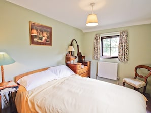 The Stables double bedroom | The Stables, Saxtead, nr. Framlingham