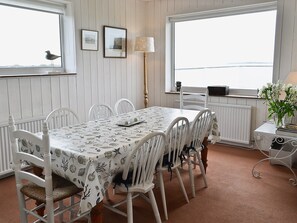 Dining room | West Lawn, Rhosneigr, Anglesey