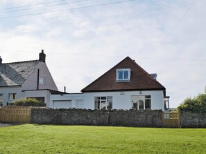 Lovely detached coastal property  | Wayside, Beadnell