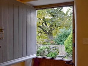 Stable style door to garden | The Old Stable, Barber Booth, near Edale