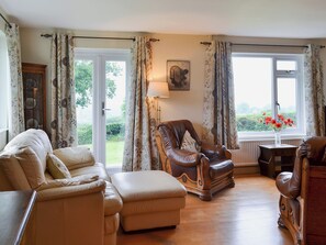 Open plan living space | Tegfan, Llangenny, near Crickhowell