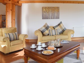 Cosy and inviting living area | The Roundel, Balmullo, near St Andrews
