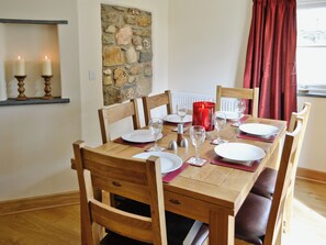 Dining Area | Cart-Tws Bach, Treffynnon, nr. St Davids