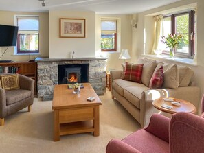 Living area | The Old Haybarn, Knole