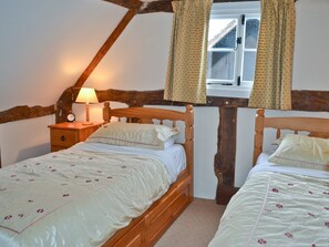 Twin bedroom | Bank Cottage, Rochford, Tenbury Wells