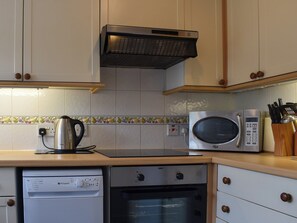 Well presented kitchen | The Smithy, Bodsham, near Canterbury